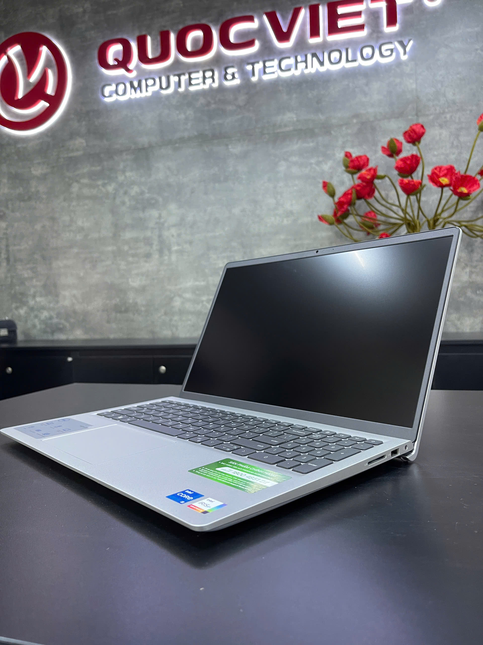 Máy tính xách tay Dell Inspiron 3520 N5I5057W1 (i5 1235U/16GB/512GB SSD/15.6 inch FHD/W11/Off/Silver