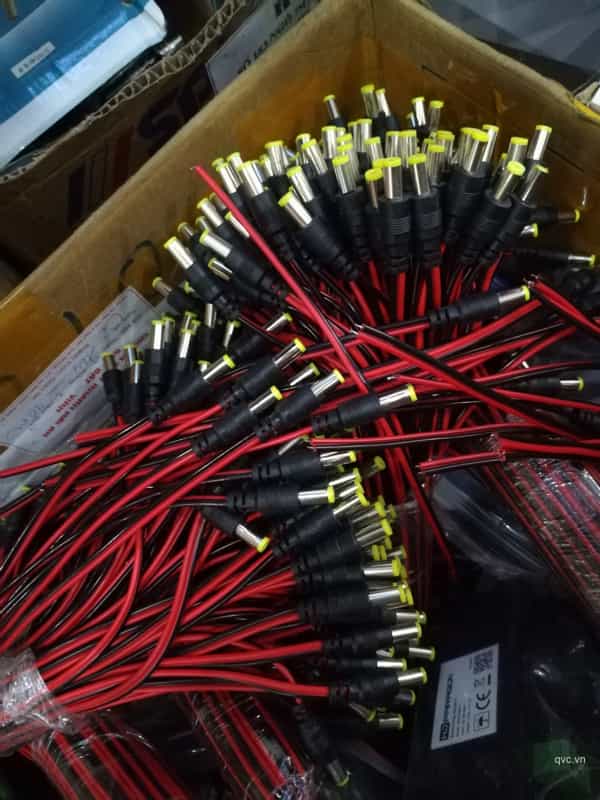 Đầu nối nguồn